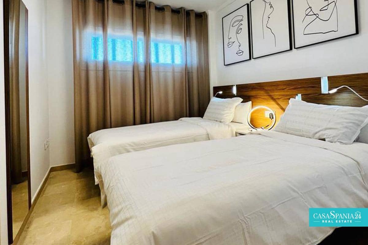 2 bedroom Apartment for sale in Albir with pool garage - € 395,000 (Ref: 9003425)