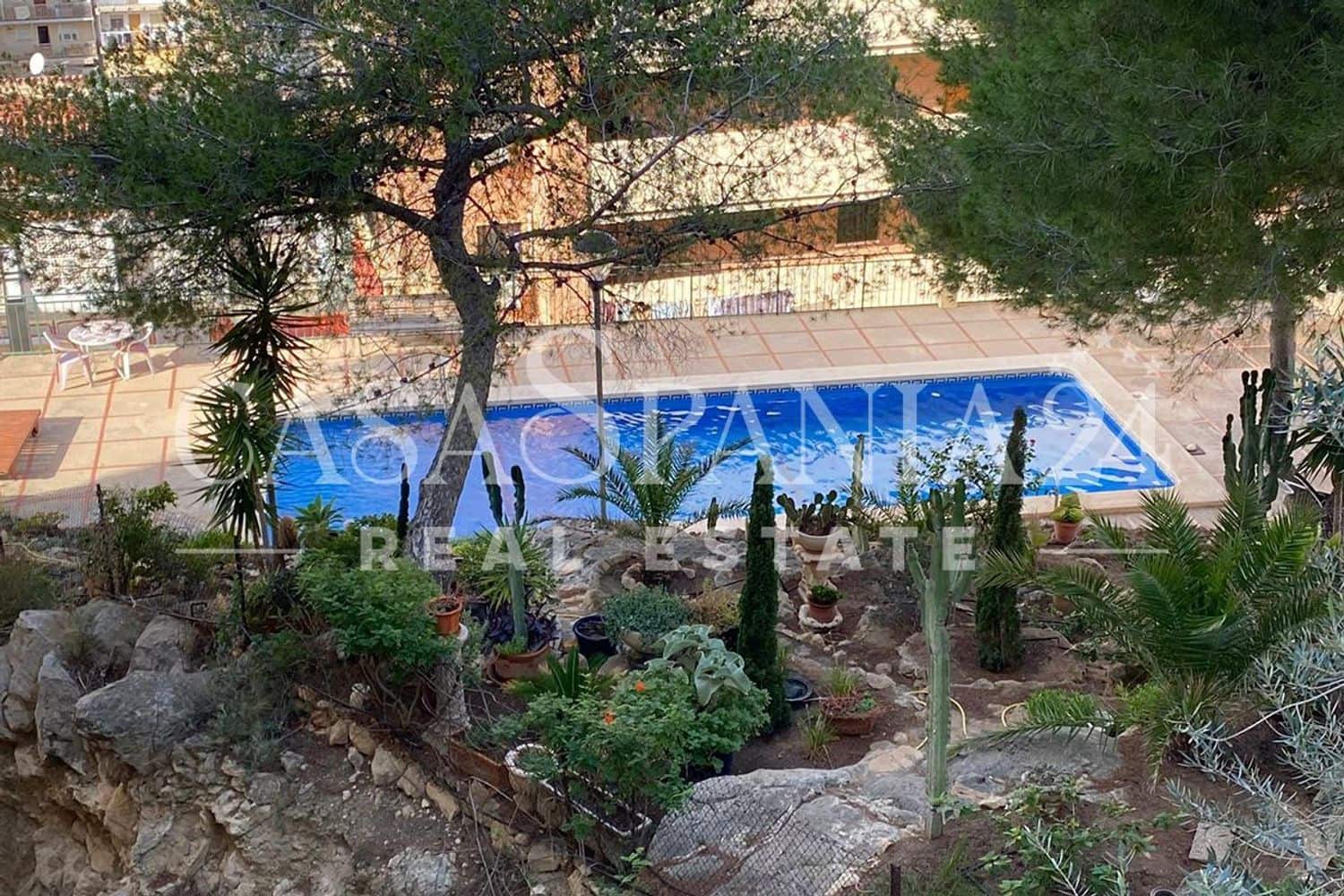 2 soverom Leilighet til salgs i Benidorm med svømmebasseng - € 274 000 (Ref: 9005356)