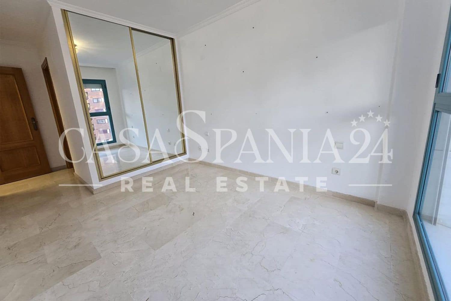 4 soveværelse Lejlighed til salg i La Villajoyosa / Vila Joiosa med swimmingpool - € 350.000 (Ref: 9005357)