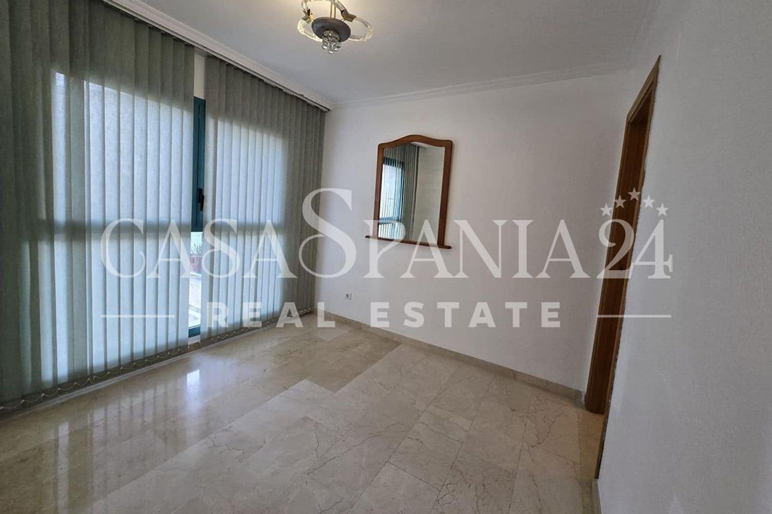 4 soveværelse Lejlighed til salg i La Villajoyosa / Vila Joiosa med swimmingpool - € 350.000 (Ref: 9005357)