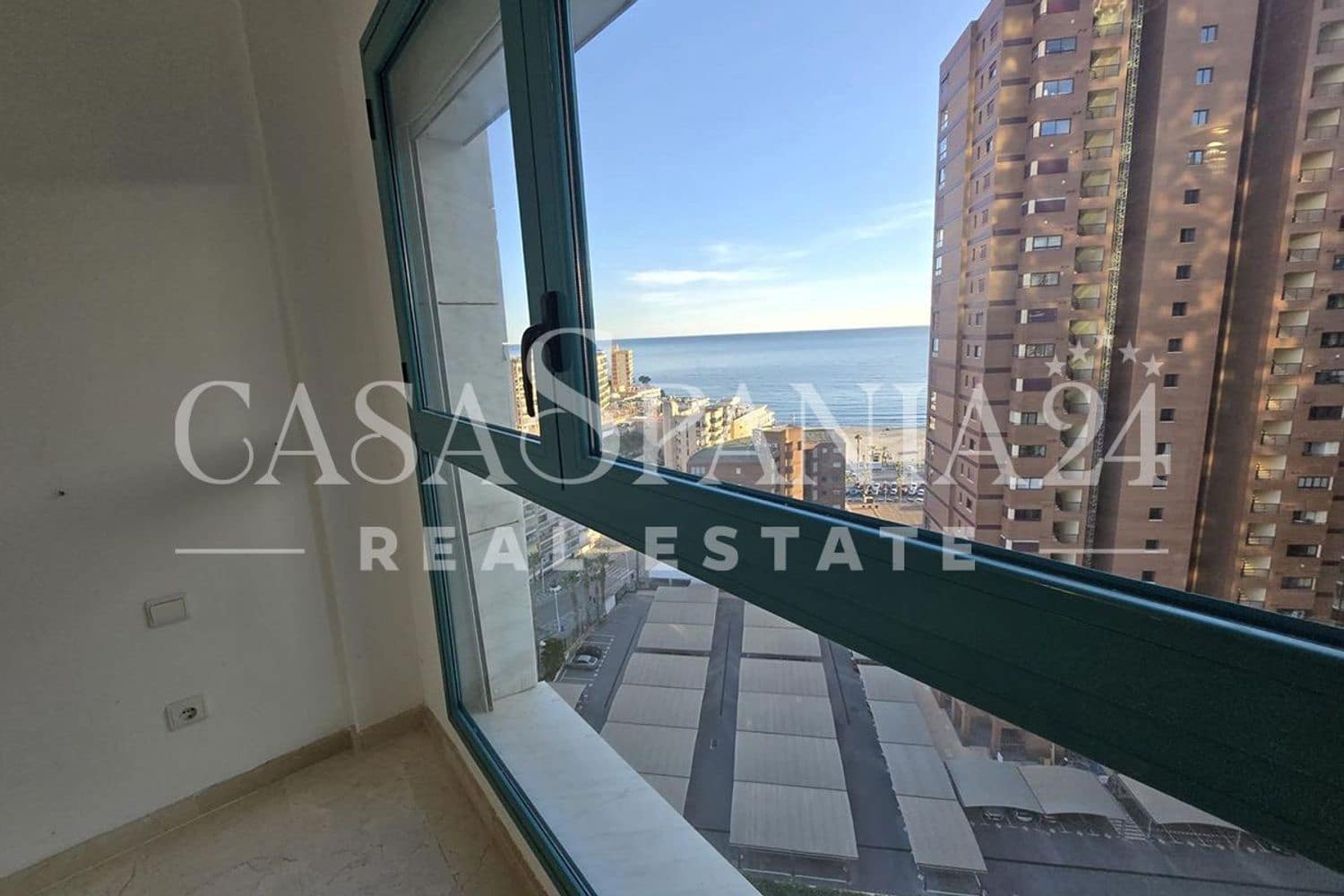 4 soveværelse Lejlighed til salg i La Villajoyosa / Vila Joiosa med swimmingpool - € 350.000 (Ref: 9005357)