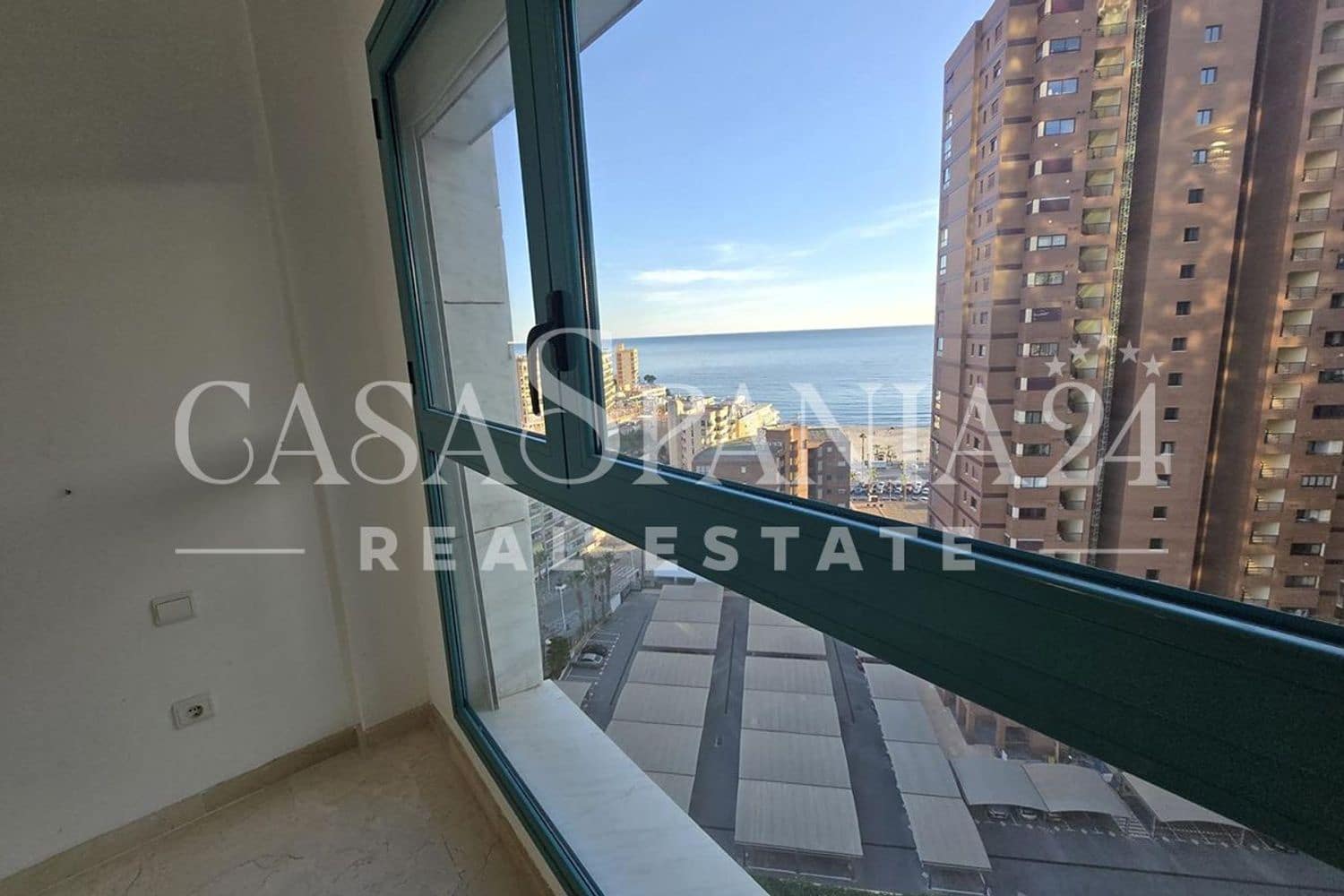 4 soveværelse Lejlighed til salg i La Villajoyosa / Vila Joiosa med swimmingpool - € 350.000 (Ref: 9005357)