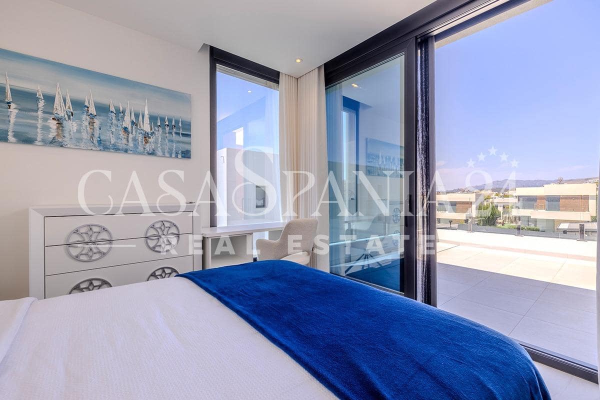 4 soverom Villa til salgs i Finestrat med svømmebasseng - € 1 090 000 (Ref: 9012298)