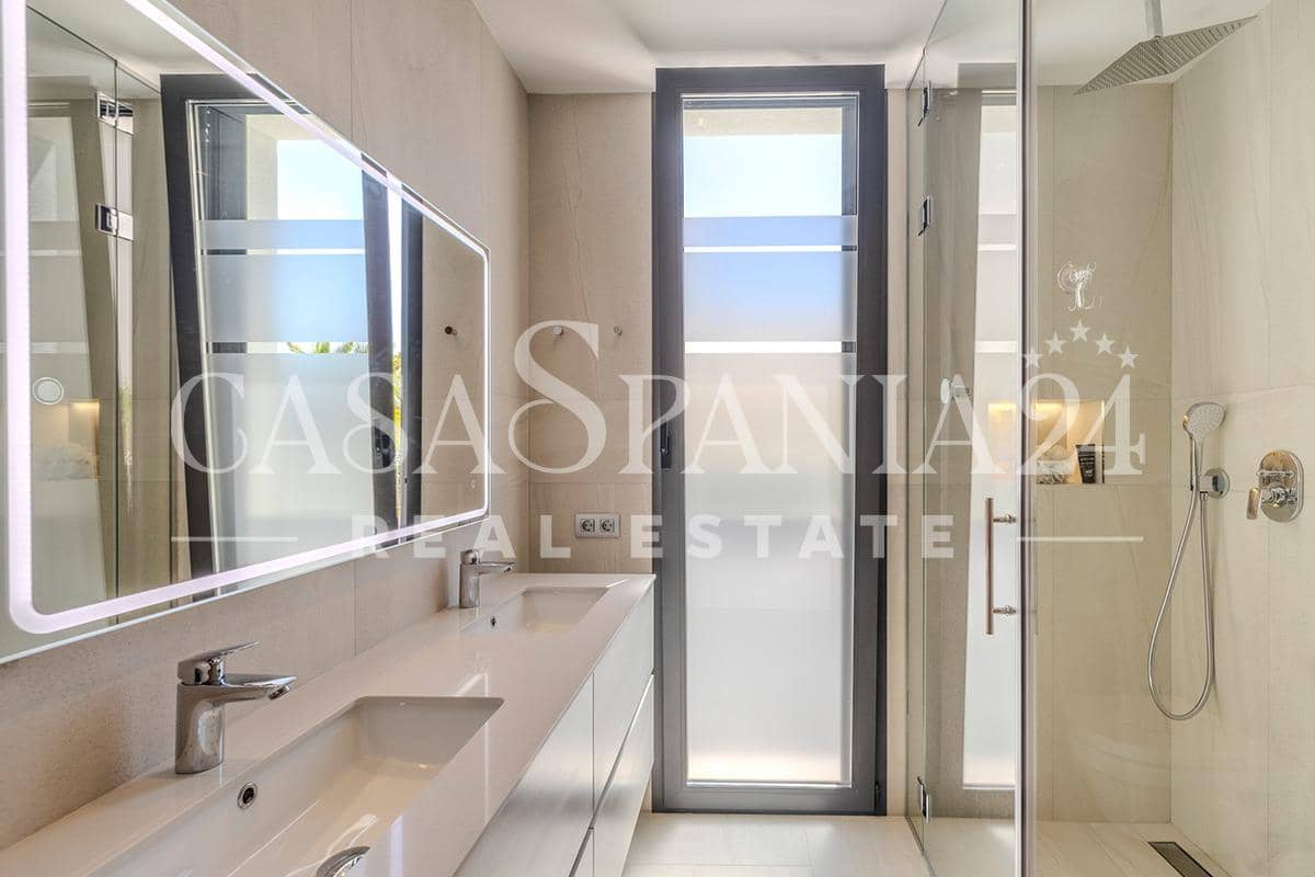 4 soverom Villa til salgs i Finestrat med svømmebasseng - € 1 090 000 (Ref: 9012298)