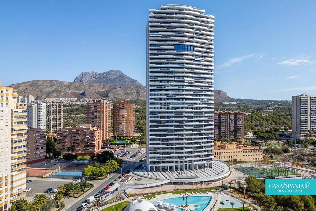 2 bedroom Apartment for sale in Benidorm with pool garage - € 519,000 (Ref: 9014555)
