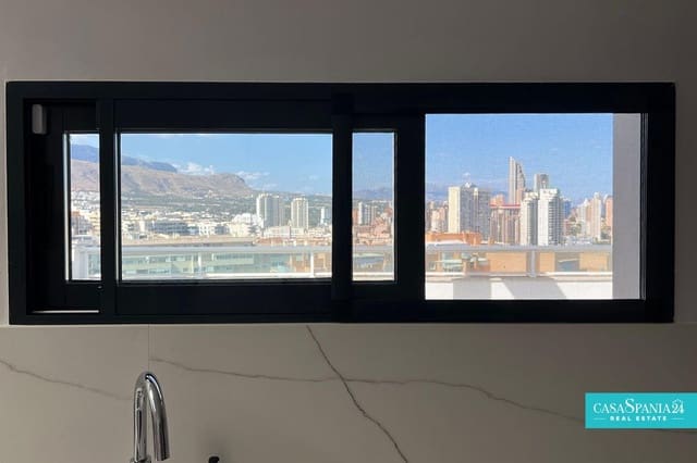3 soverom Penthouse til salgs i Benidorm med svømmebasseng garasje - € 490 000 (Ref: 9017350)