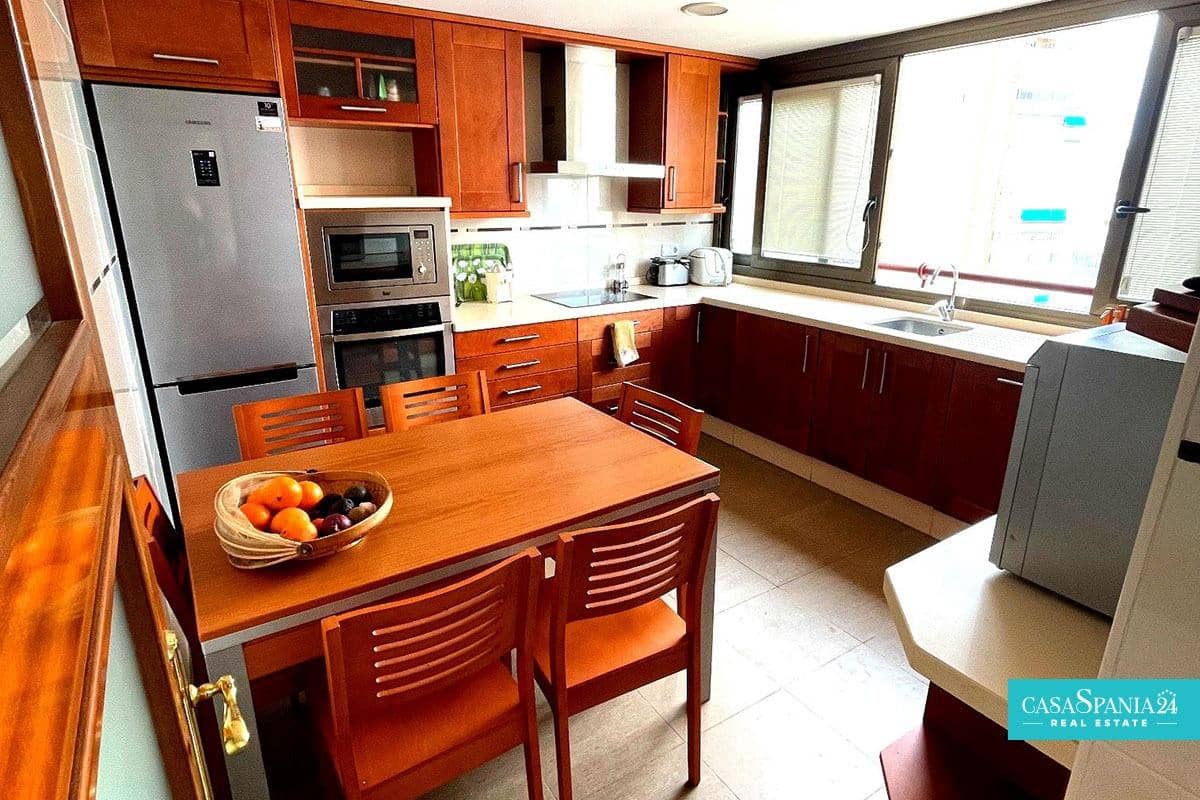 3 soveværelse Lejlighed til salg i Benidorm med garage - € 499.000 (Ref: 9026563)