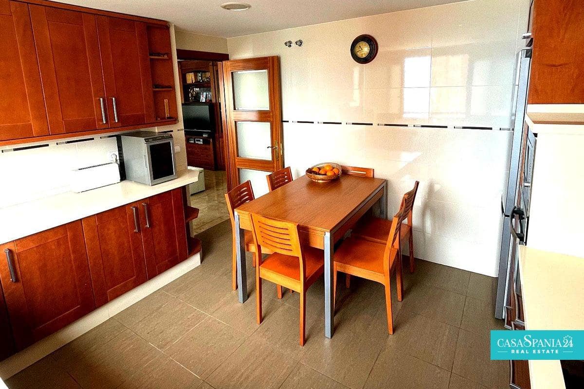 3 soveværelse Lejlighed til salg i Benidorm med garage - € 499.000 (Ref: 9026563)