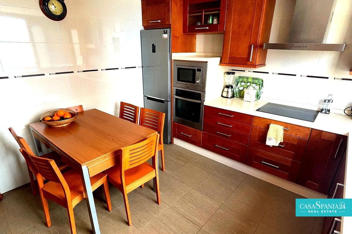 3 soveværelse Lejlighed til salg i Benidorm med garage - € 499.000 (Ref: 9026563)