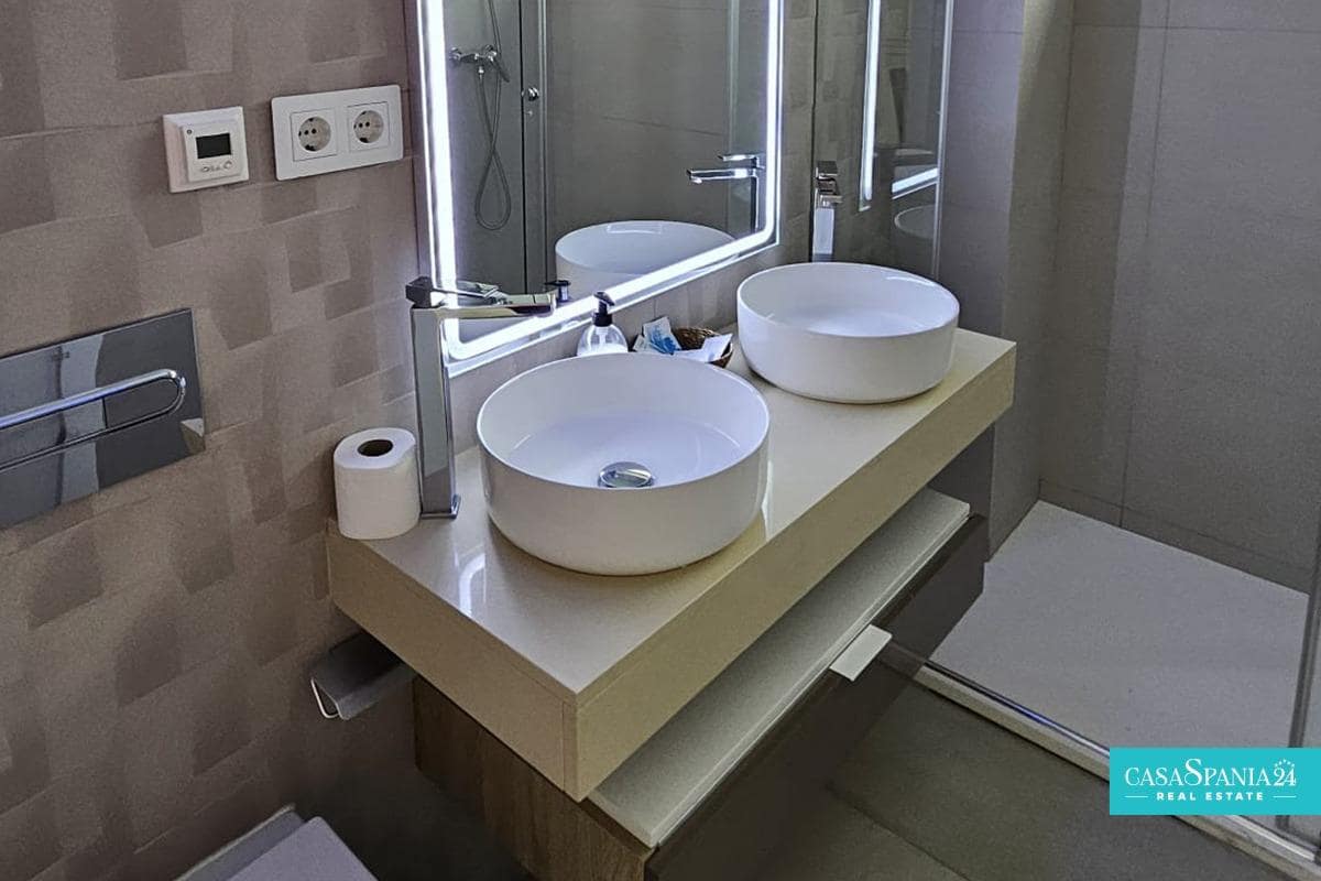 2 bedroom Apartment for sale in Finestrat with pool - € 299,000 (Ref: 9057796)