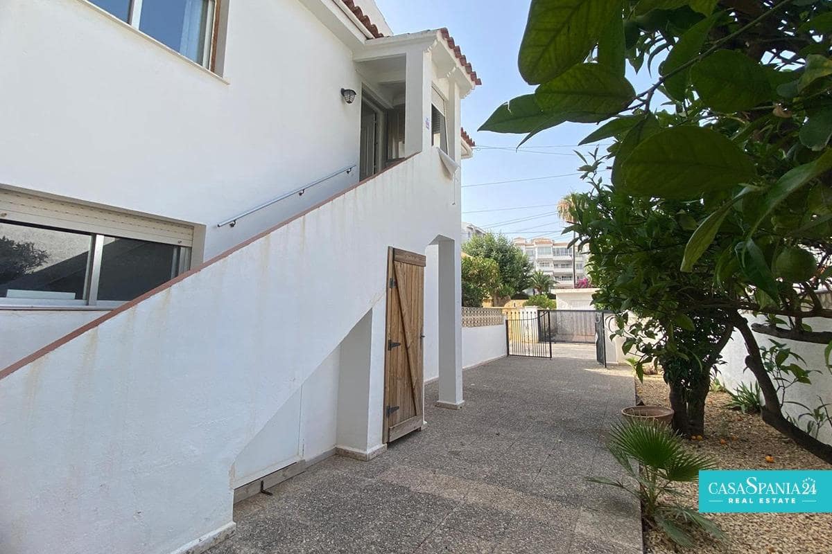 3 sypialnia Dom na sprzedaż w Albir z basenem garażem - 440 000 € (Ref: 9059628)