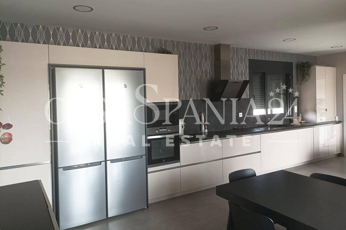 5 slaapkamer Villa te koop in Monforte del Cid met zwembad garage - € 479.000 (Ref: 9099301)