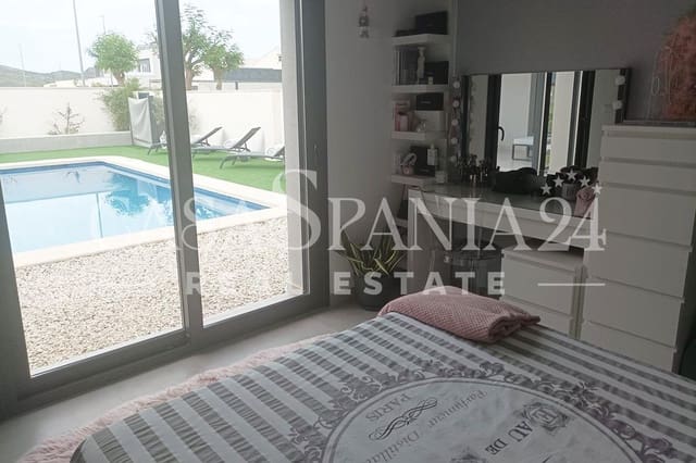 5 slaapkamer Villa te koop in Monforte del Cid met zwembad garage - € 479.000 (Ref: 9099301)