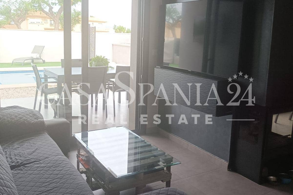 5 slaapkamer Villa te koop in Monforte del Cid met zwembad garage - € 479.000 (Ref: 9099301)