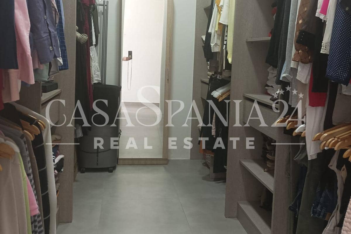 5 slaapkamer Villa te koop in Monforte del Cid met zwembad garage - € 479.000 (Ref: 9099301)