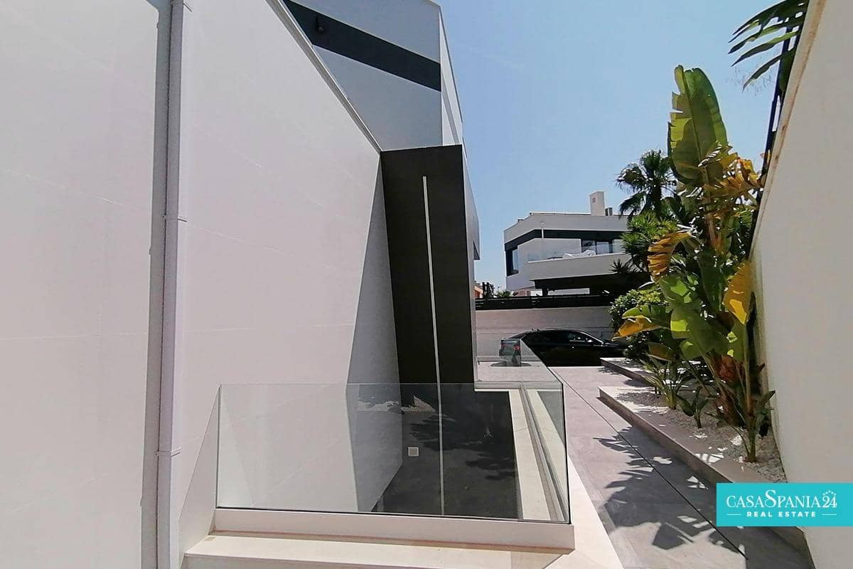 4 quarto Moradia para venda em Benidorm - 2 500 000 € (Ref: 9112531)