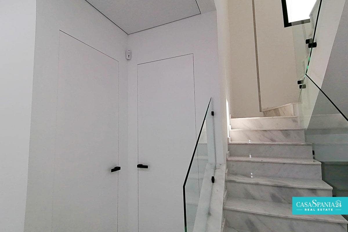 4 quarto Moradia para venda em Benidorm - 2 500 000 € (Ref: 9112531)