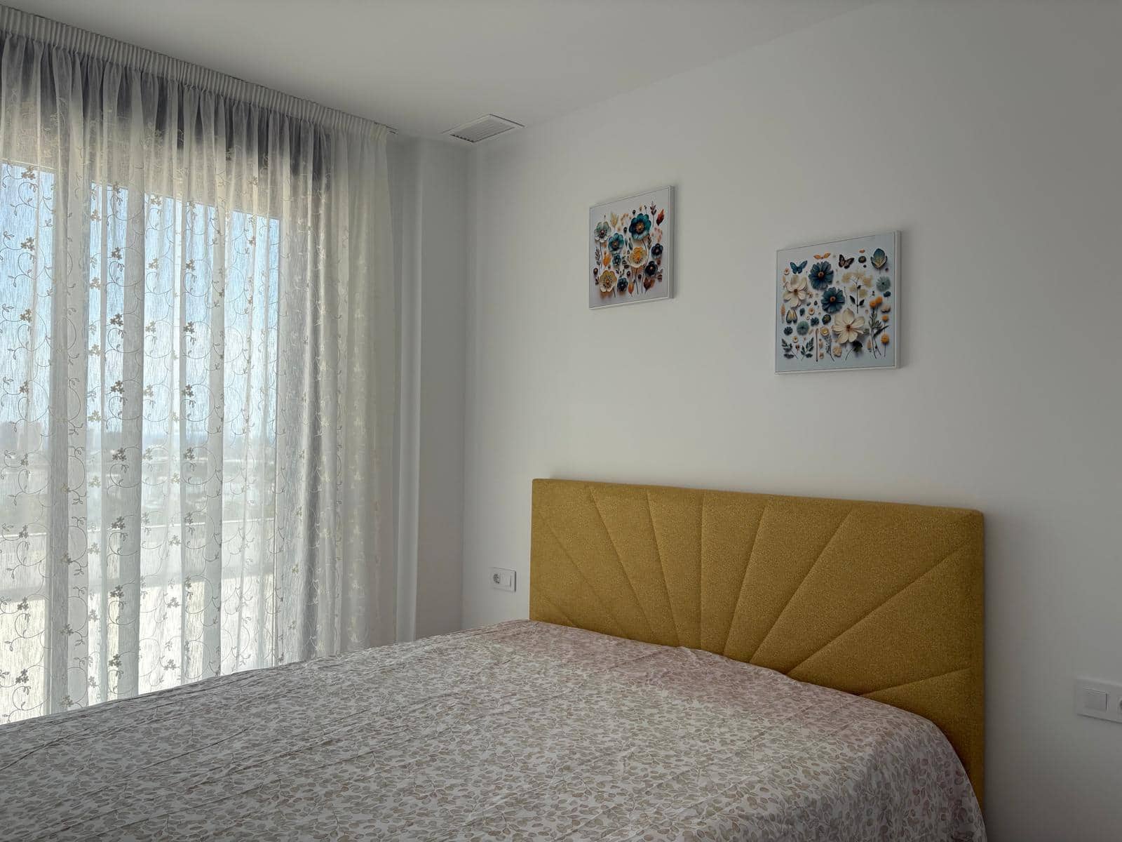 2 bedroom Apartment for rent in Finestrat with garage - € 2,000 (Ref: 9310284)