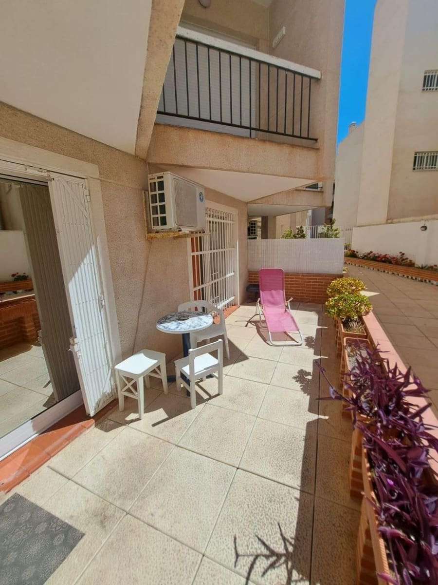 Apartamento de 1 habitación en Torrevieja en venta - 122.000 € (Ref: 9349427)