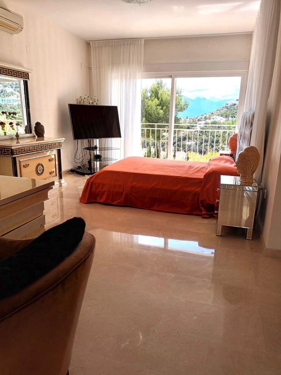 3 Zimmer Villa zu verkaufen in Altea mit Pool Garage - 950.000 € (Ref: 9392077)