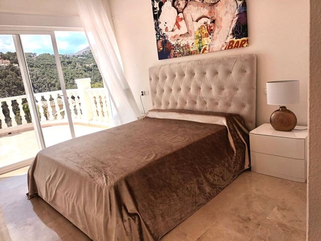 3 Zimmer Villa zu verkaufen in Altea mit Pool Garage - 950.000 € (Ref: 9392077)