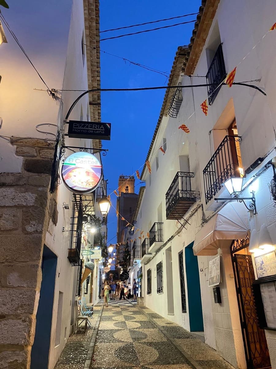 3 Zimmer Villa zu verkaufen in Altea mit Pool Garage - 950.000 € (Ref: 9392077)