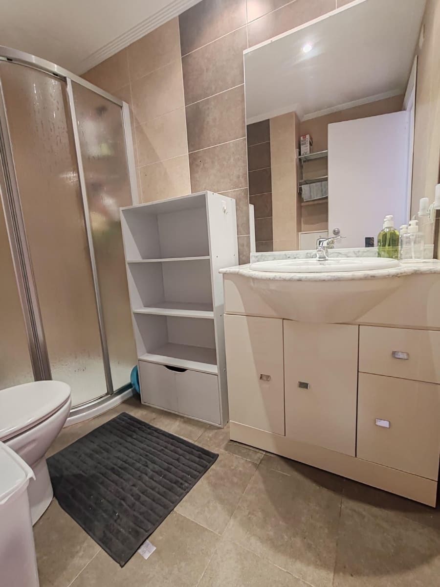 1 bedroom Apartment for rent in Benidorm with pool - € 900 (Ref: 9446626)