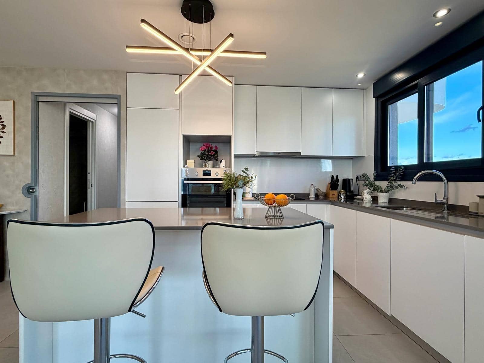 3 sovrum Lägenhet till salu i Benidorm med pool garage - 625 000 € (Ref: 9596407)