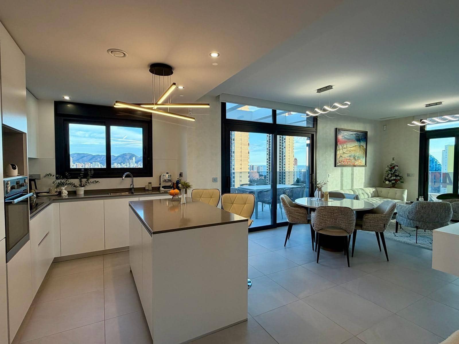 3 sovrum Lägenhet till salu i Benidorm med pool garage - 625 000 € (Ref: 9596407)