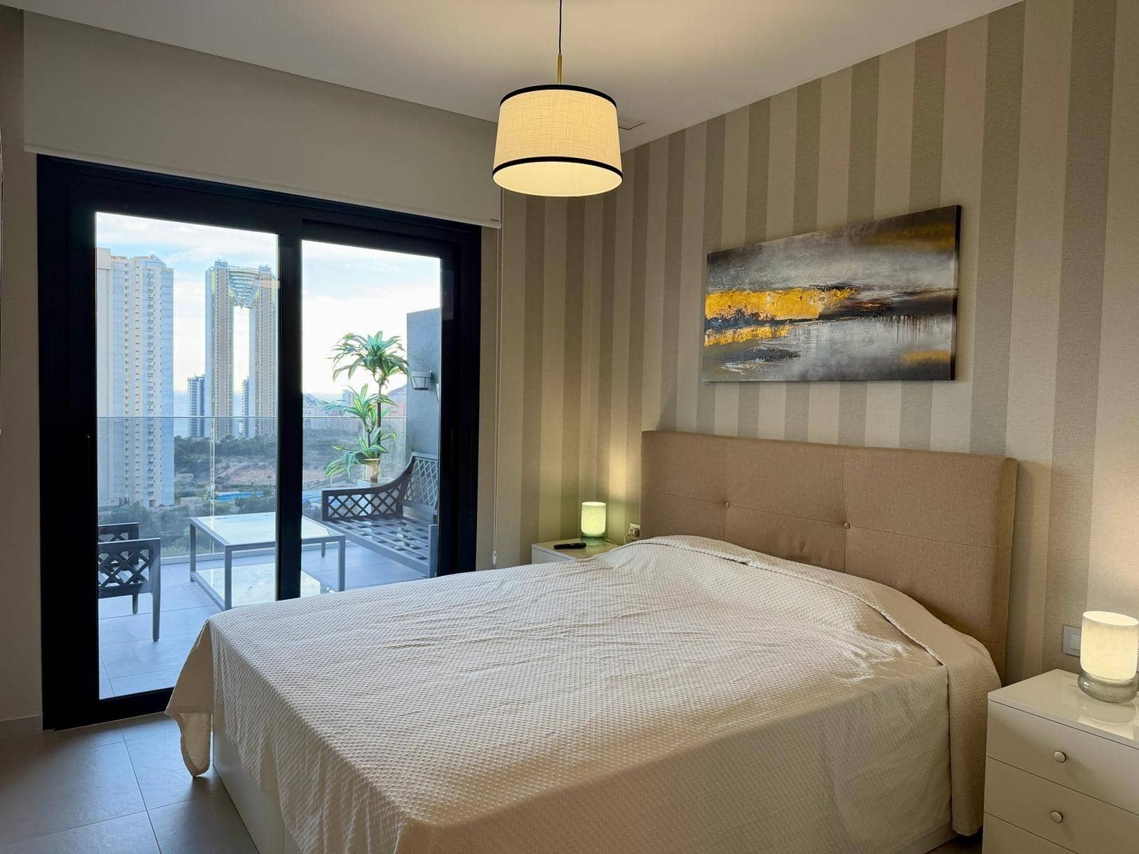 3 camera da letto Appartamento in vendita in Benidorm con piscina garage - 625.000 € (Rif: 9596407)