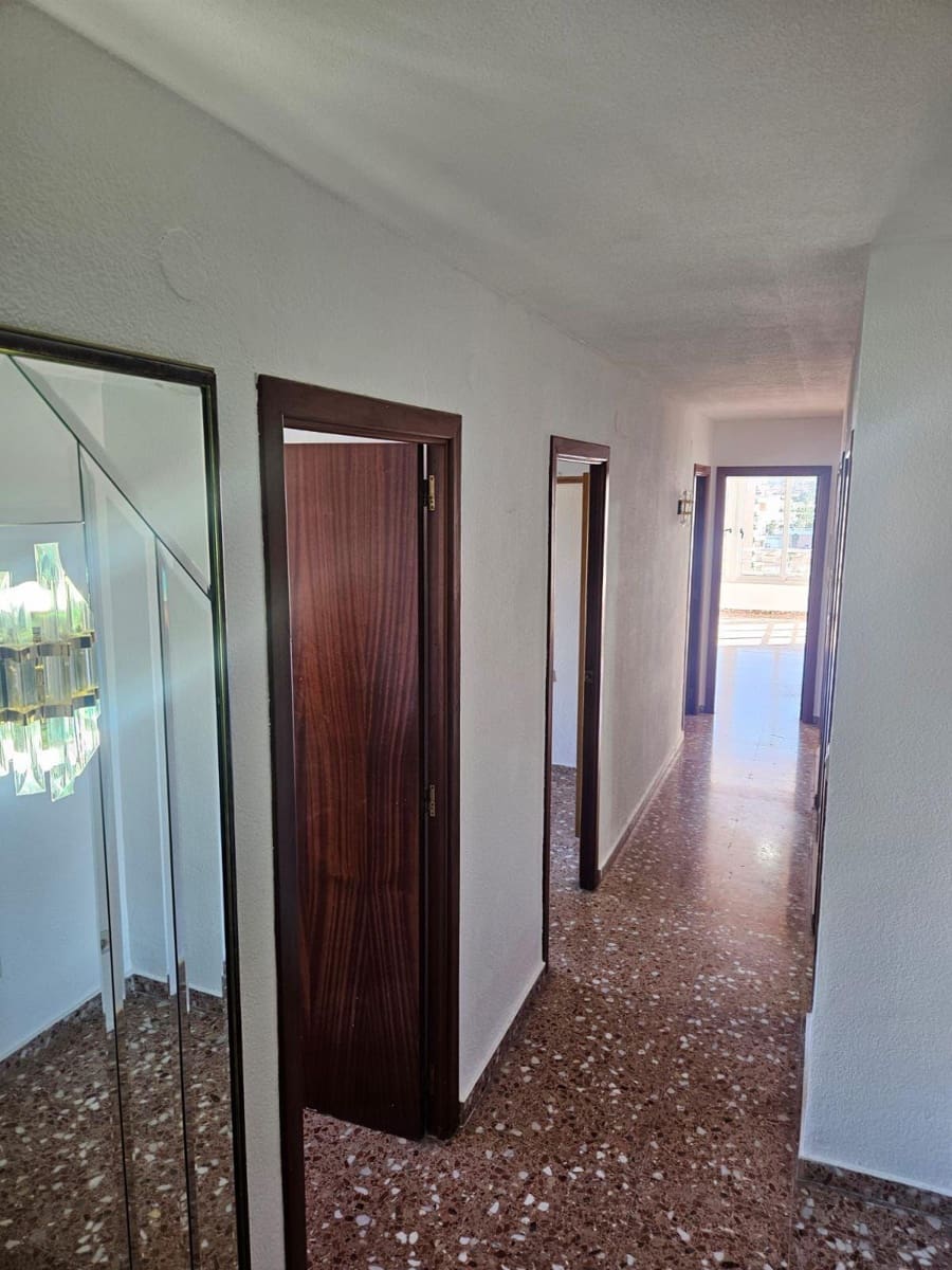 3 sypialnia Apartament na sprzedaż w Benidorm z basenem garażem - 275 000 € (Ref: 9720206)