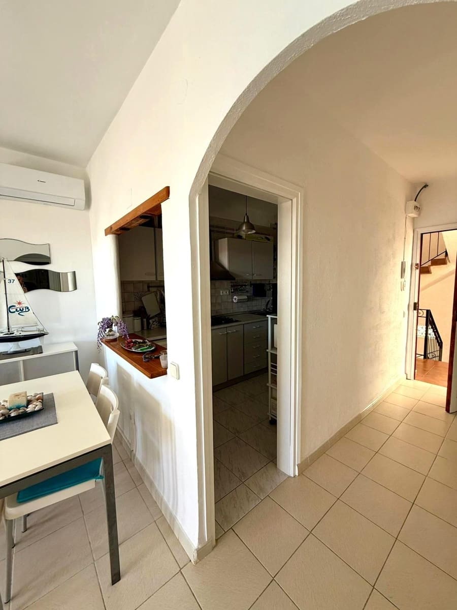 2 bedroom Apartment for sale in Altea - € 265,000 (Ref: 9721913)