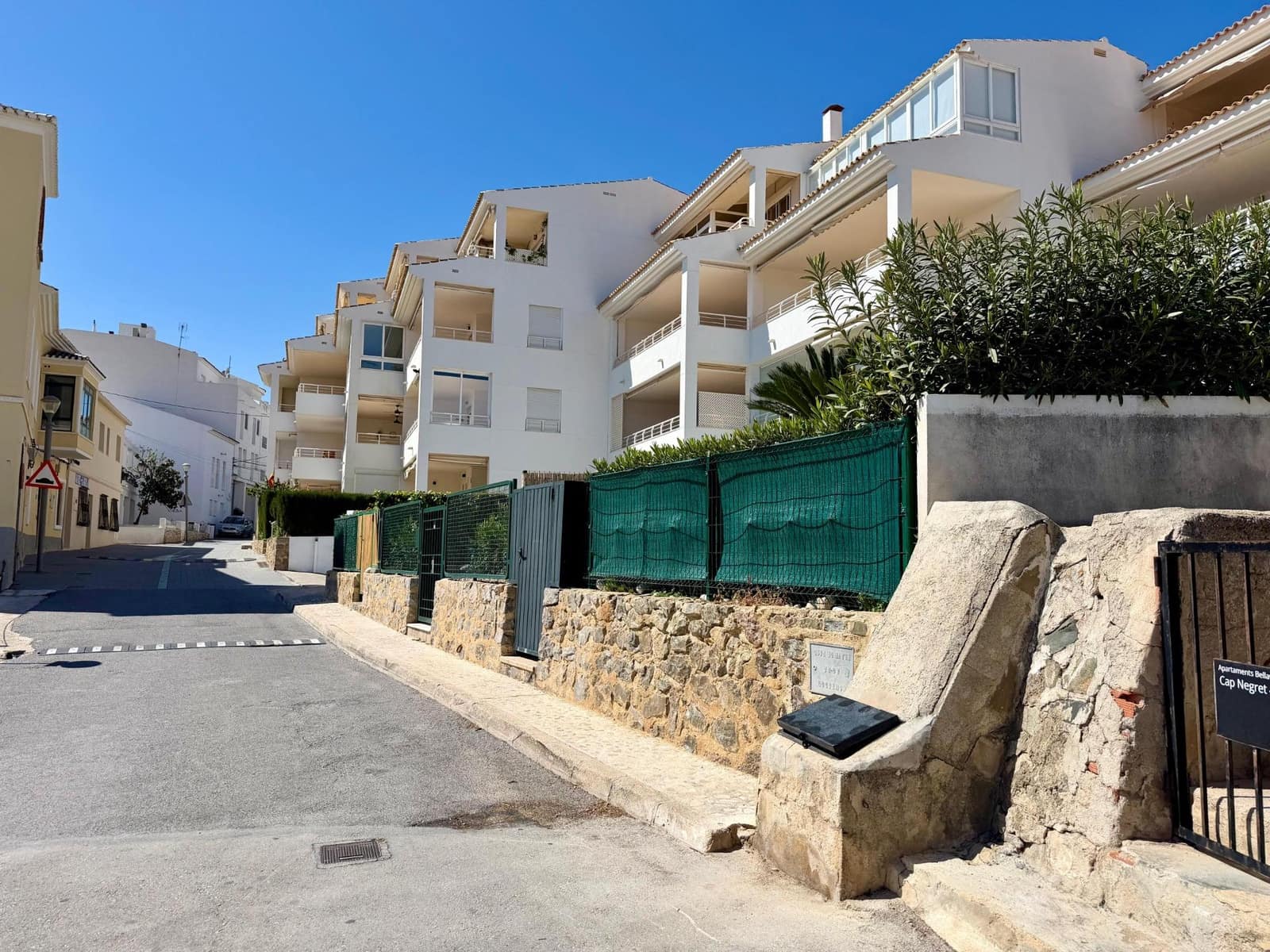 2 bedroom Apartment for sale in Altea - € 265,000 (Ref: 9721913)