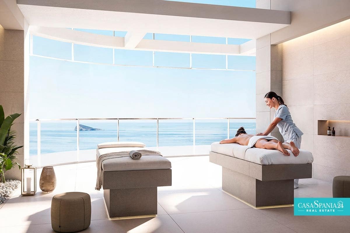 Apartamento de 2 habitaciones en Benidorm en venta con piscina garaje - 859.000 € (Ref: 9787613)