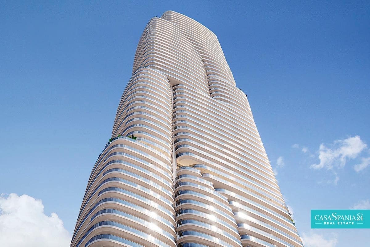 Apartamento de 2 habitaciones en Benidorm en venta con piscina garaje - 859.000 € (Ref: 9787613)