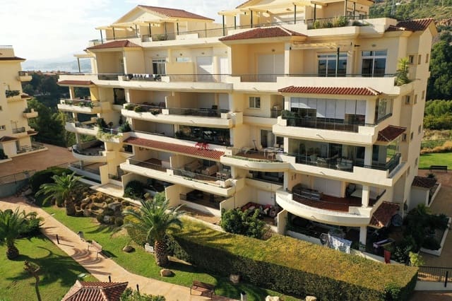 Apartamento de 2 habitaciones en Altea en venta con piscina garaje - 320.000 € (Ref: 9787617)