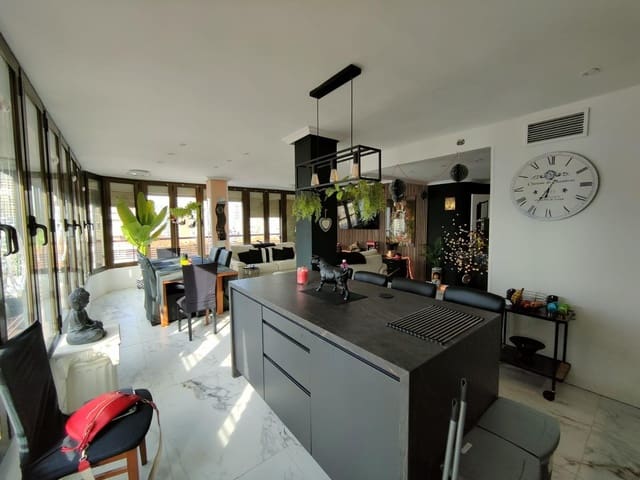 3 slaapkamer Appartement te koop in Playa Levante, Benidorm - € 490.000 (Ref: 9787620)