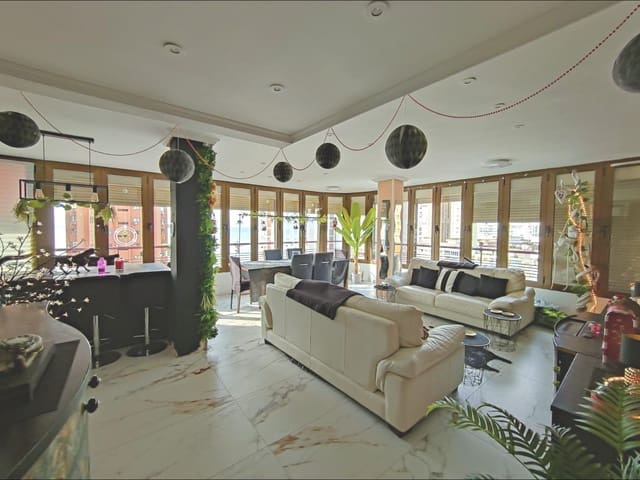 3 slaapkamer Appartement te koop in Playa Levante, Benidorm - € 490.000 (Ref: 9787620)