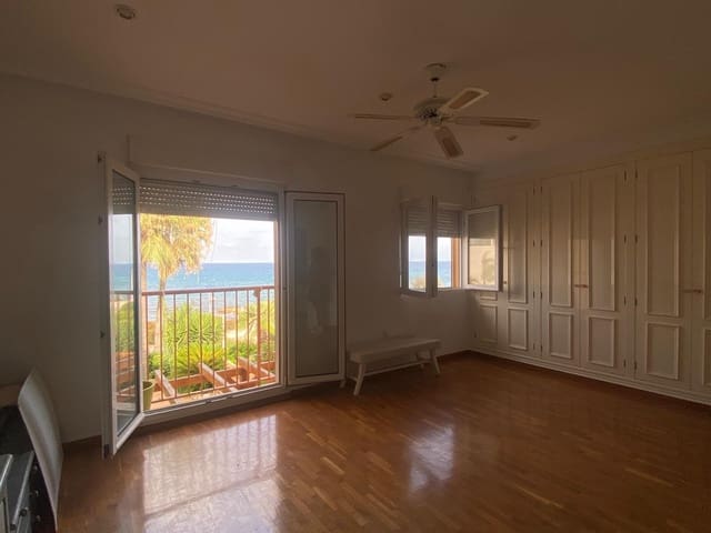 5 soveværelse Byhus til salg i El Campello med swimmingpool garage - € 776.000 (Ref: 9787627)