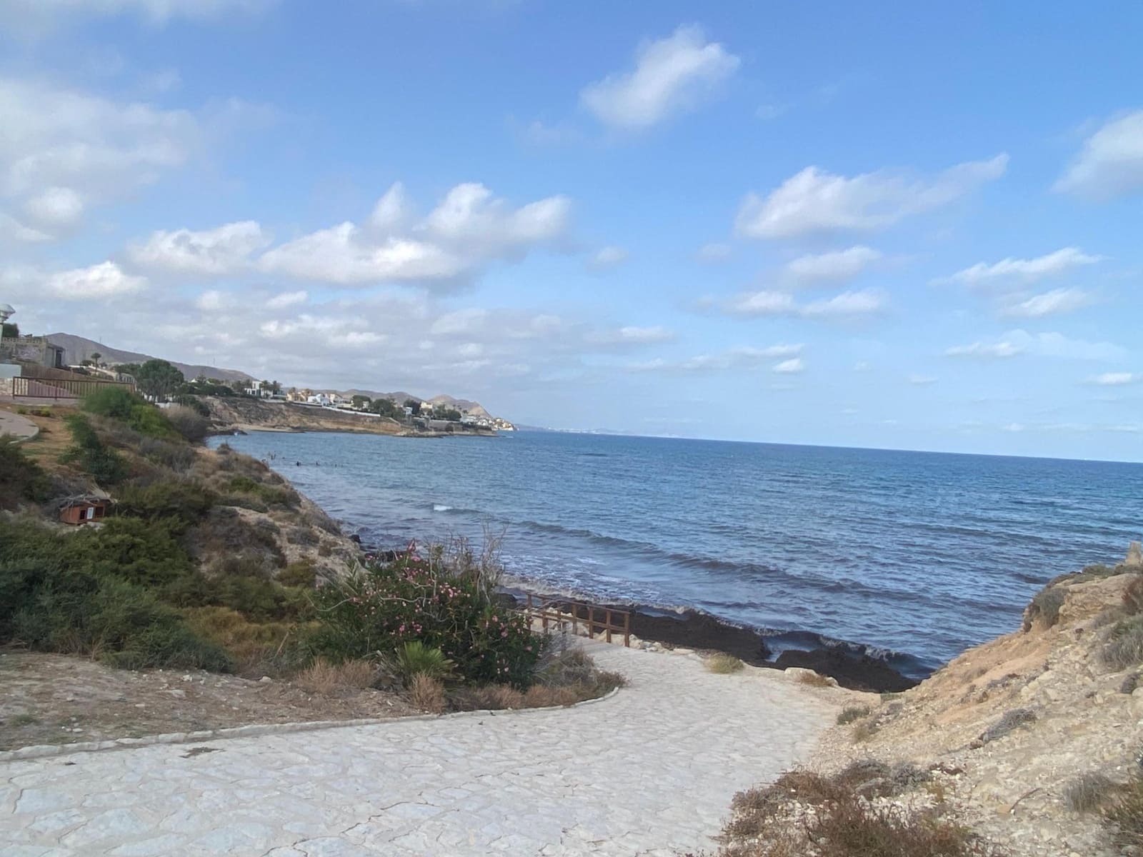 5 quarto Casa em Banda para venda em El Campello com piscina garagem - 776 000 € (Ref: 9787627)