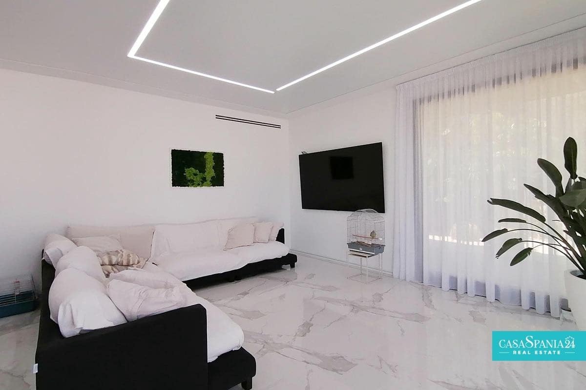 4 soverom Villa til salgs i Benidorm med svømmebasseng garasje - € 2 500 000 (Ref: 9787629)