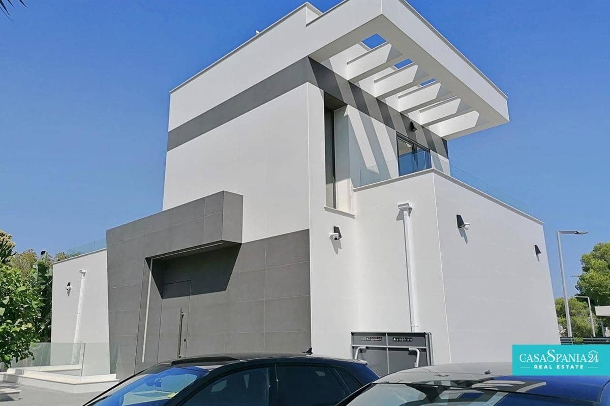 4 soverom Villa til salgs i Benidorm med svømmebasseng garasje - € 2 500 000 (Ref: 9787629)