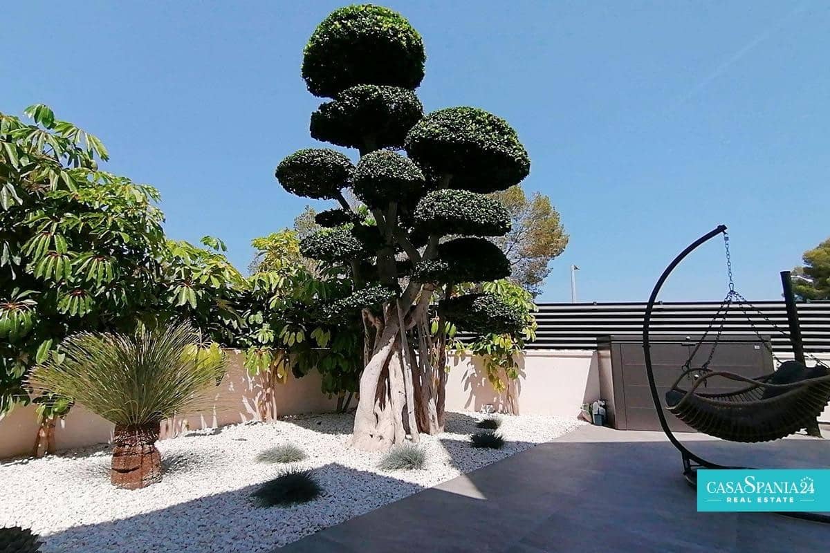4 soverom Villa til salgs i Benidorm med svømmebasseng garasje - € 2 500 000 (Ref: 9787629)
