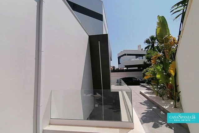 4 slaapkamer Villa te koop in Benidorm met zwembad garage - € 2.500.000 (Ref: 9787629)