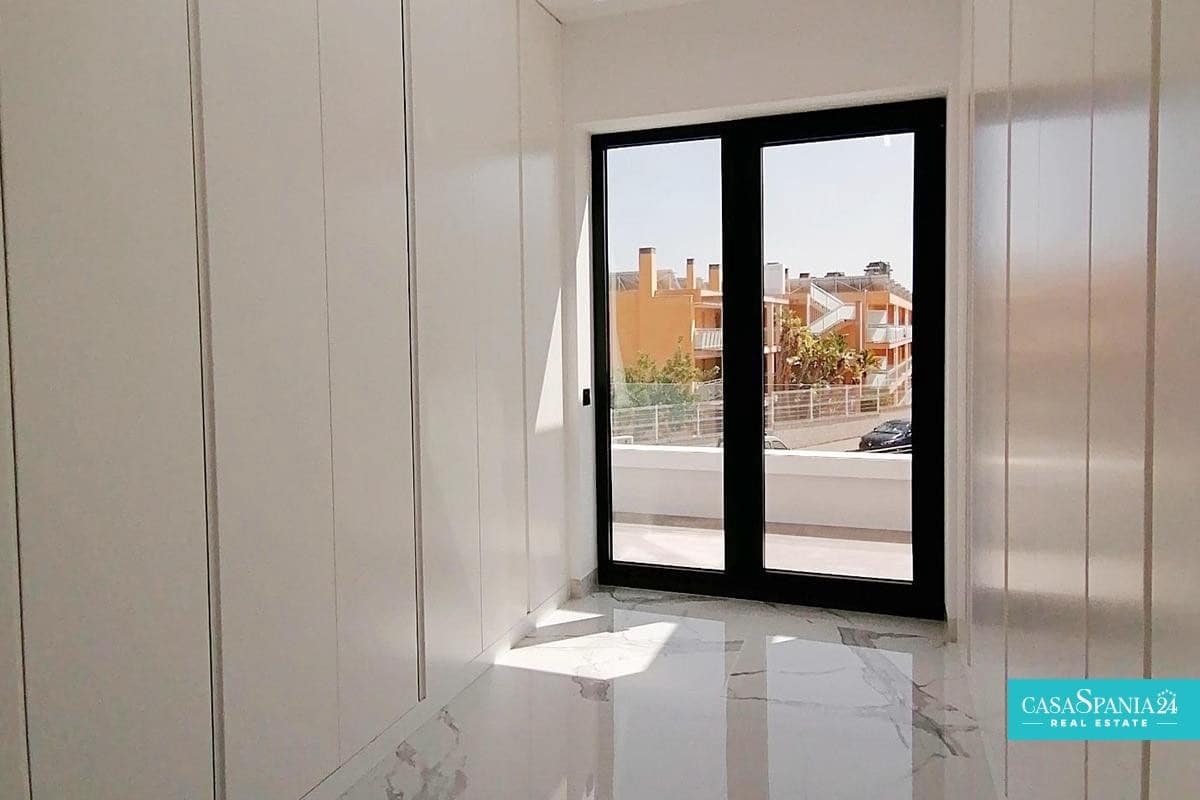 4 soverom Villa til salgs i Benidorm med svømmebasseng garasje - € 2 500 000 (Ref: 9787629)