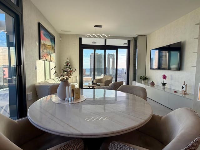 3 chambre Appartement à vendre à Benidorm avec piscine garage - 595 000 € (Ref: 9787642)