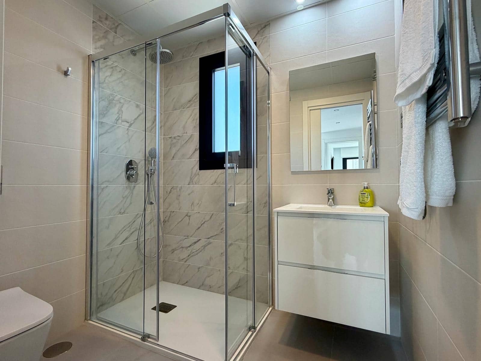 2 quarto Apartamento para venda em Benidorm com piscina garagem - 550 000 € (Ref: 9790017)