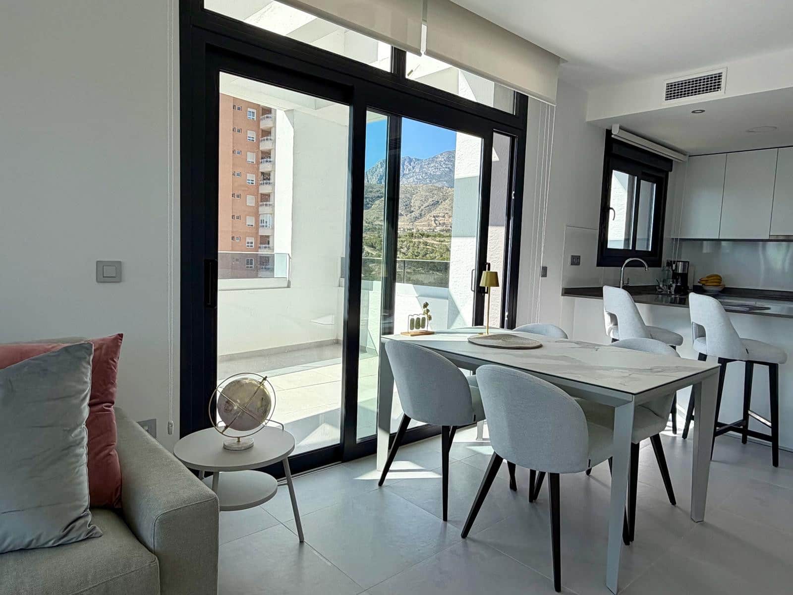2 quarto Apartamento para venda em Benidorm com piscina garagem - 550 000 € (Ref: 9790017)