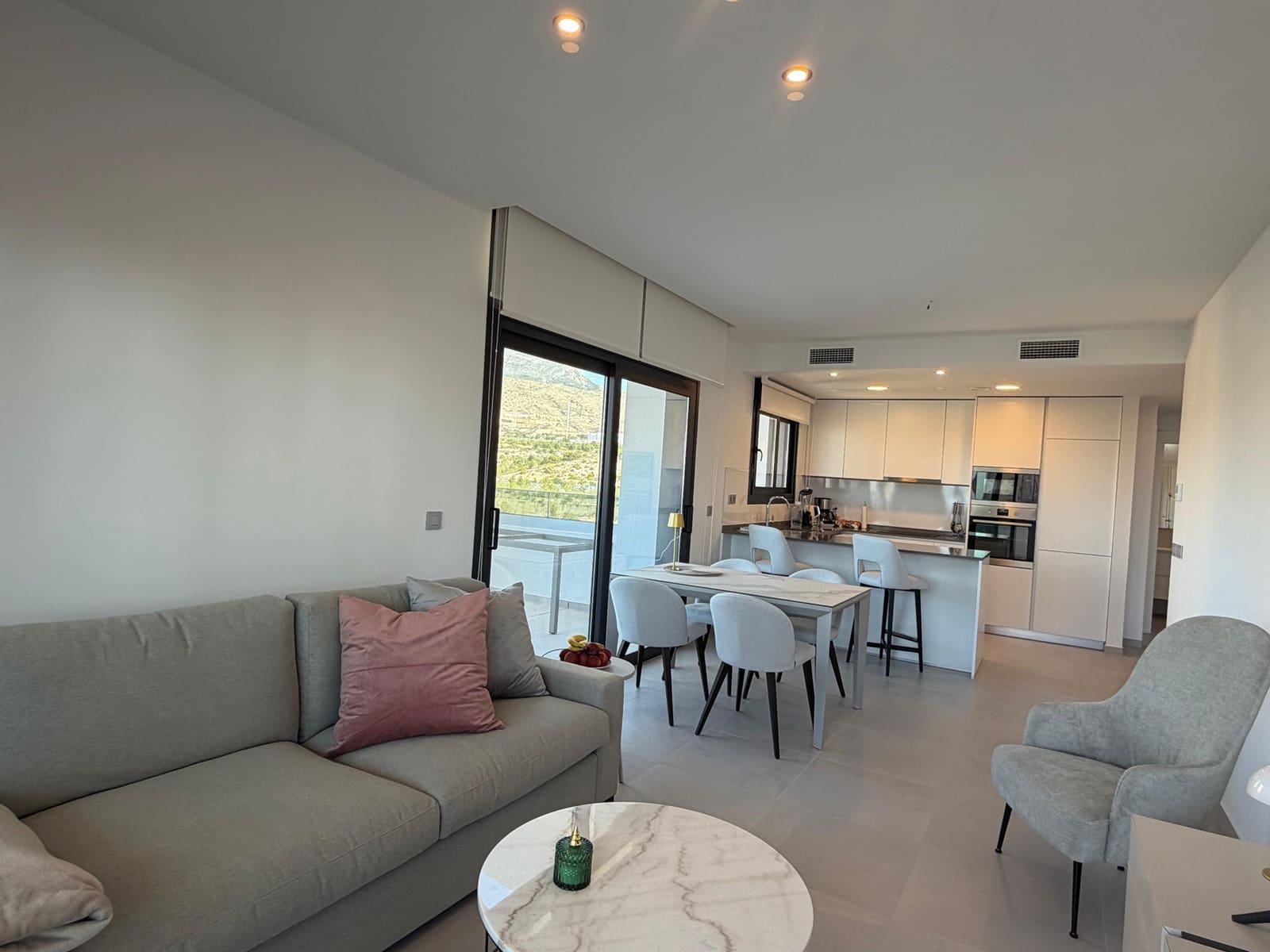 2 soveværelse Lejlighed til salg i Benidorm med swimmingpool garage - € 550.000 (Ref: 9790017)