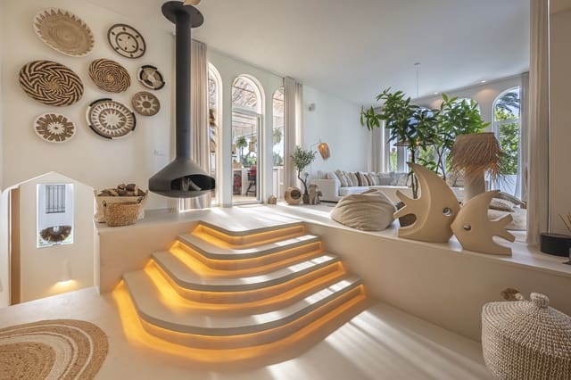 4 soveværelse Villa til salg i Nueva Andalucia, Marbella med swimmingpool garage - € 2.495.000 (Ref: 9796902)